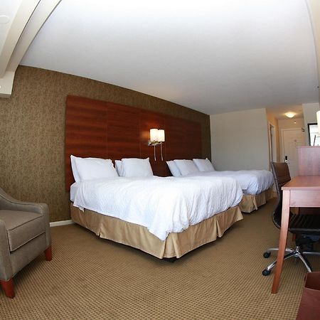 Budget Host Inn & Suites Сент-Ігнас Екстер'єр фото